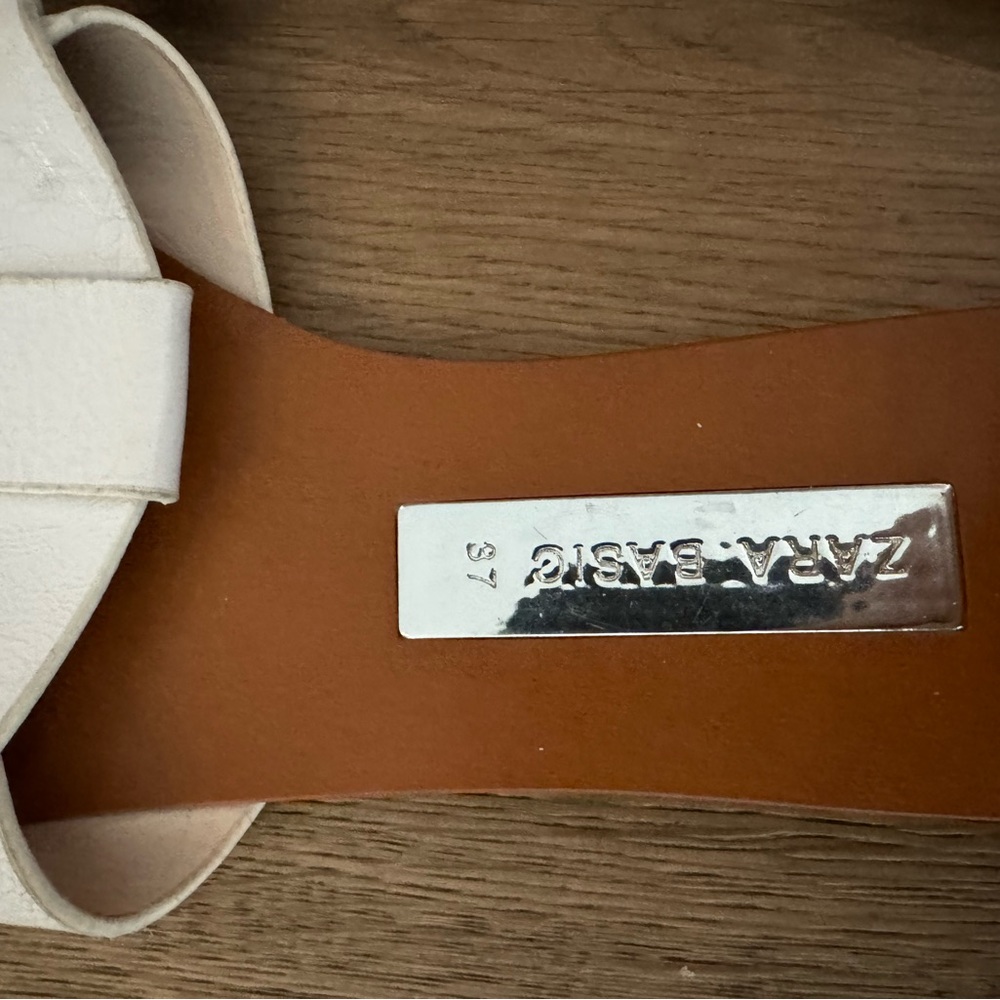 Zara Basic Sandals - Picture 2 of 4